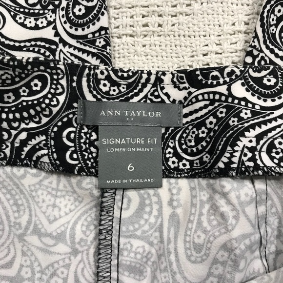 Ann Taylor Signature Fit Crop Pants. Size 6. - Picture 4 of 4